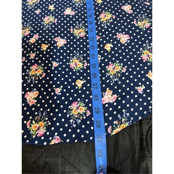 Torrid Top Womens Size 4 26/28 4X Navy Blue Floral Polka Dot Sleeveless Tank Top - Picture 10 of 10